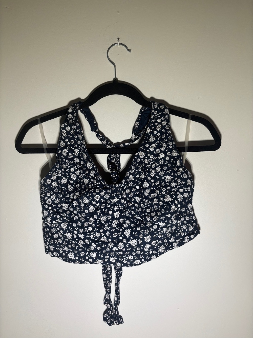 American Eagle Outfitters Navy Floral Tie-Back Crop